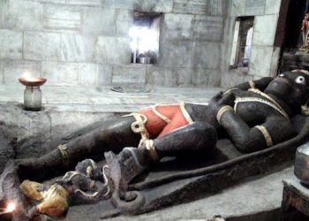 தூங்கும் அஞ்சநேயரை தரிசித்து உள்ளீர்களா?